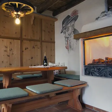 Casa de hóspedes Alt-oetztal 4*