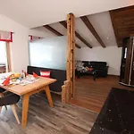 Πανσιόν Alt-oetztal Sautens
