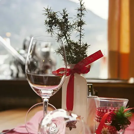 Guest house Alt-oetztal 4*