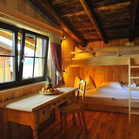 Alt-oetztal Guest house Sautens